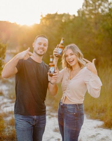 Apparently we’re an engagement photo aesthetic. 

📸: @victoriaephoto