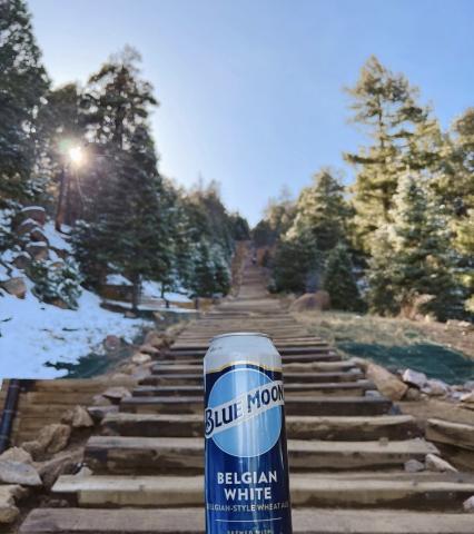 Seasons change but the beer stays the same.

📸: @cheers_to_the_view_